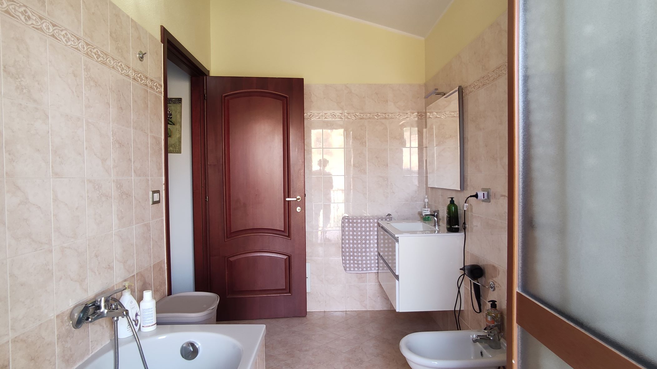 3 Stanze da Letto Stanze da Letto, ,2 BathroomsBathrooms,Villetta a schiera,Vendita,1120